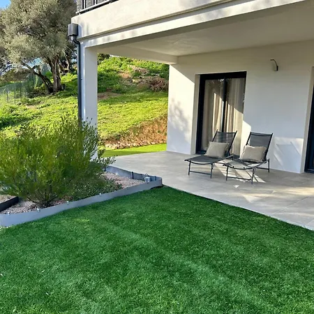 Bas De Avec Jardin Idealement Situe Entre Ajaccio Et Porticcio *