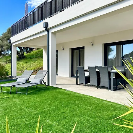 Bas De Avec Jardin Idealement Situe Entre Ajaccio Et Porticcio