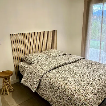 Апартаменты Bas De Avec Jardin Idealement Situe Entre Ajaccio Et Porticcio