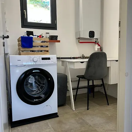 Appartamento Bas De Avec Jardin Idéalement Situé Entre Ajaccio Et Porticcio