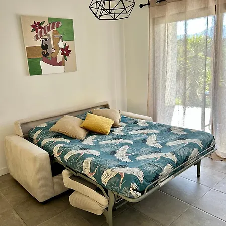 Bas De Avec Jardin Idealement Situe Entre Ajaccio Et Porticcio