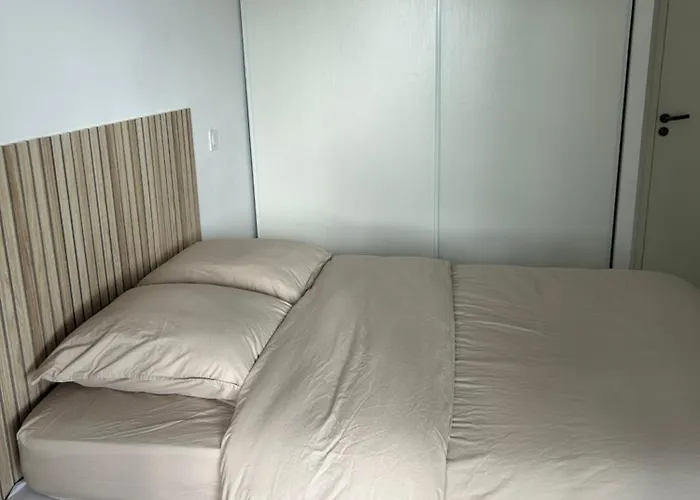 Apartamento Bas De Avec Jardin Idealement Situe Entre Ajaccio Et Porticcio *